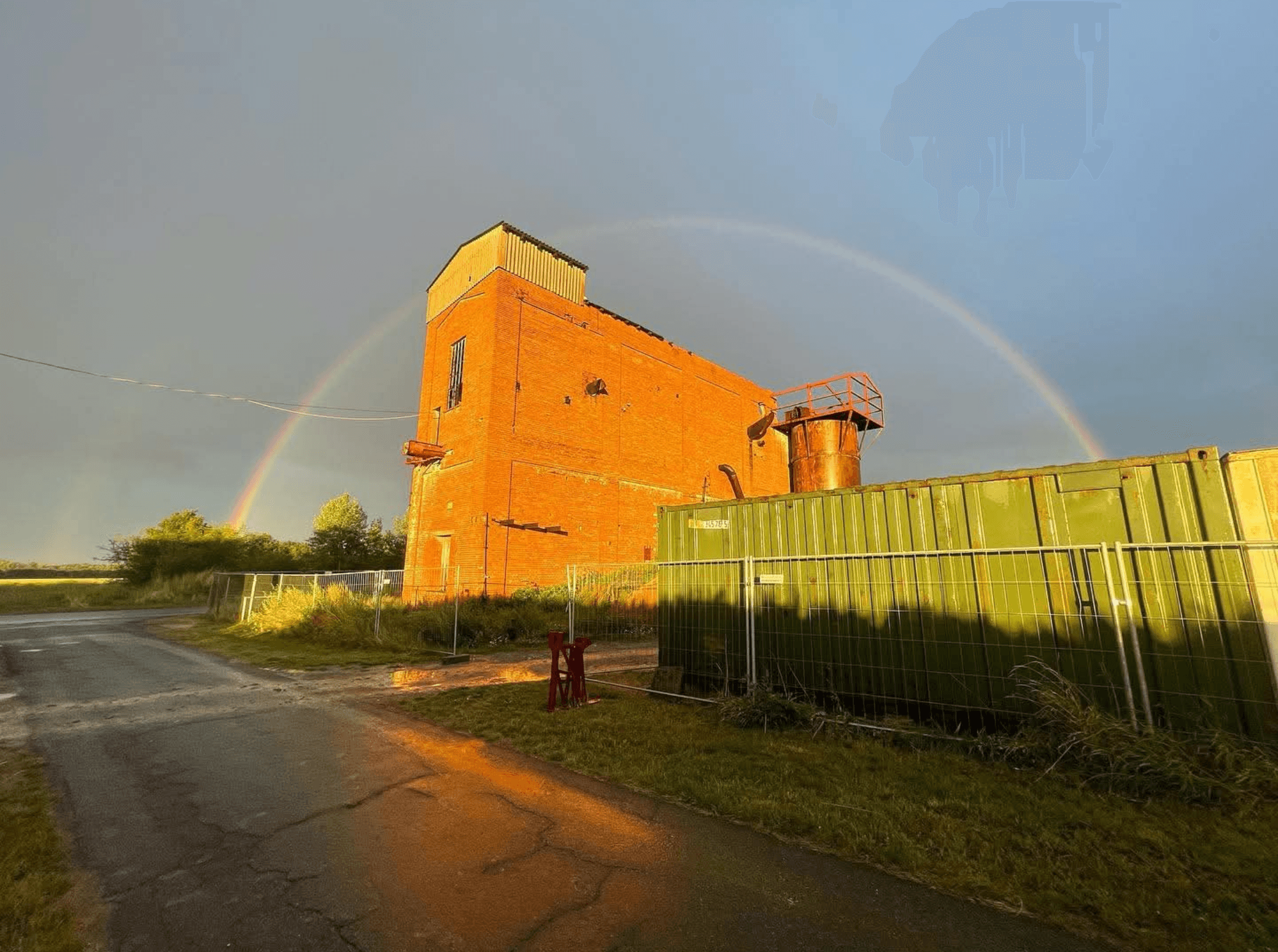 Regenbogen über dem Kalkturm